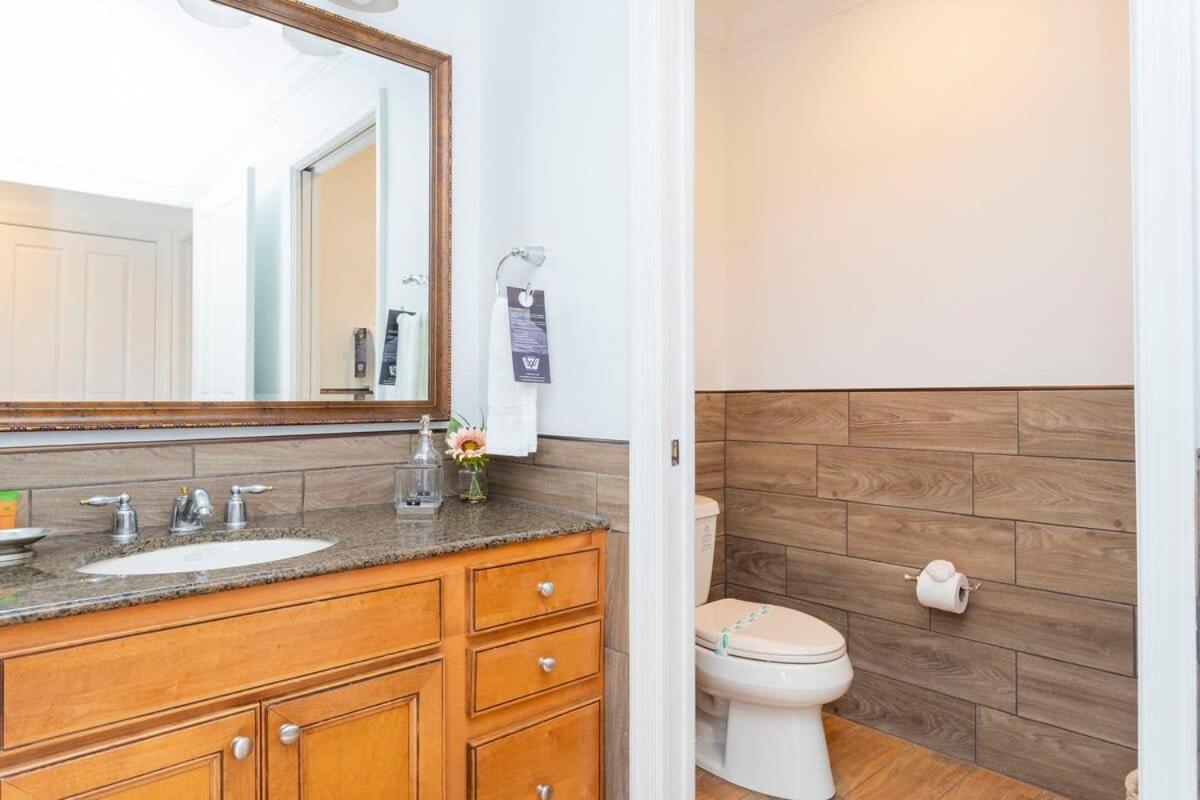 Gorgeous 3bd Close To @ Reunion 1596 Holiday home *